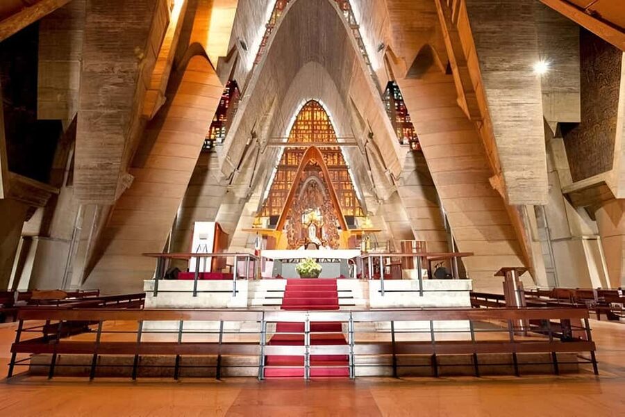 Punta Cana: Higuey City Tour - Visit the Basilica Cathedral - Higuey market time: real daily life, plus the trade-offs