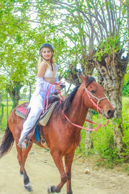 Punta Cana Horseback riding & Sunset + beach + free pick-up - Price and logistics: what $36 really covers