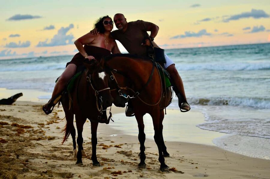 Punta Cana: Horseback Riding Tour with Sunset at Macao Beach - The Sunset Stop: How to maximize your camera moment