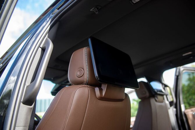 Punta Cana Luxury Private Transfers Roundtrip service - The ride: comfort, bottled water, and a tight time window