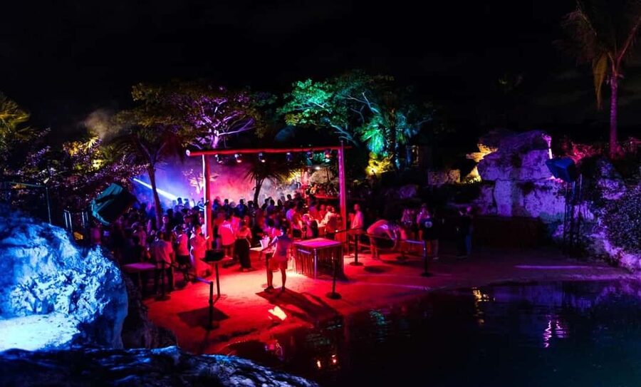 Punta Cana: Maroca Club Open Bar (Entry, Drinks & Transfers) - Key highlights at a glance