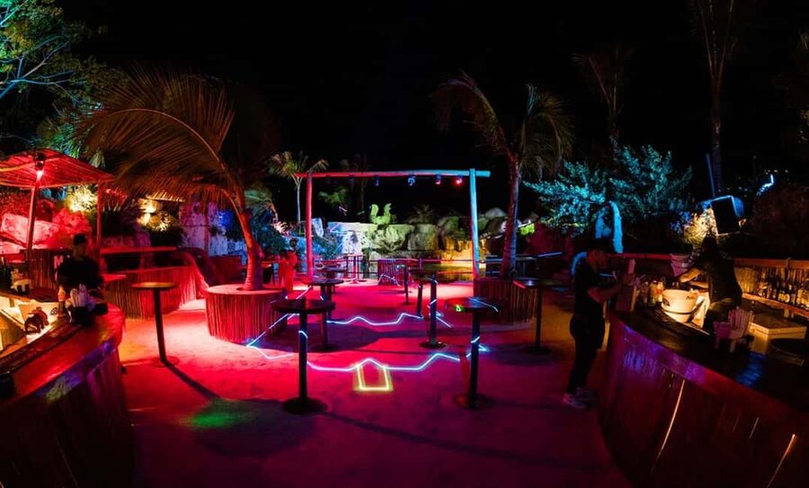 Punta Cana: Maroca Club Open Bar (Entry, Drinks & Transfers) - Your 3 hour night: the flow from pickup to drop off