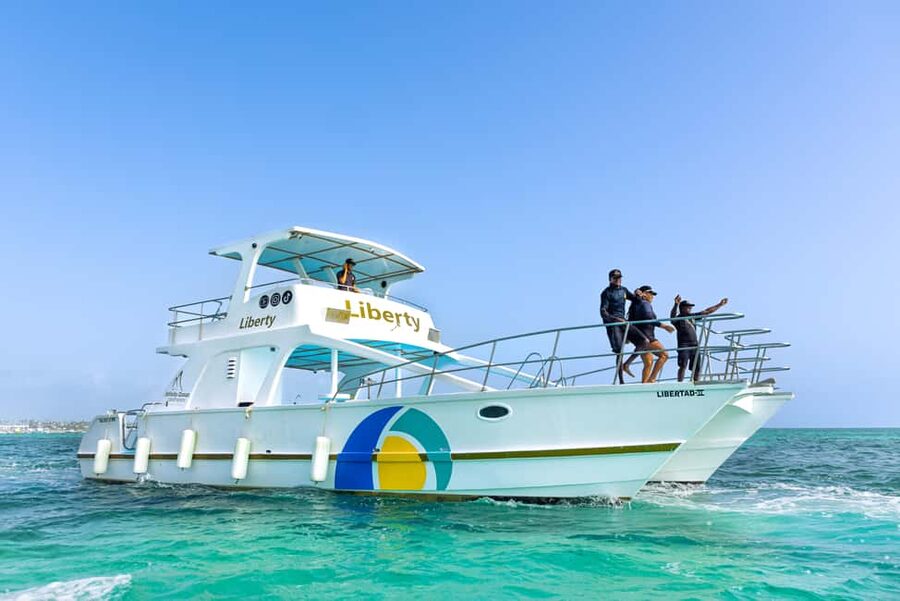 Punta Cana Party Boat (Adults only) - Nachos, fruits, and what you should expect from food on board