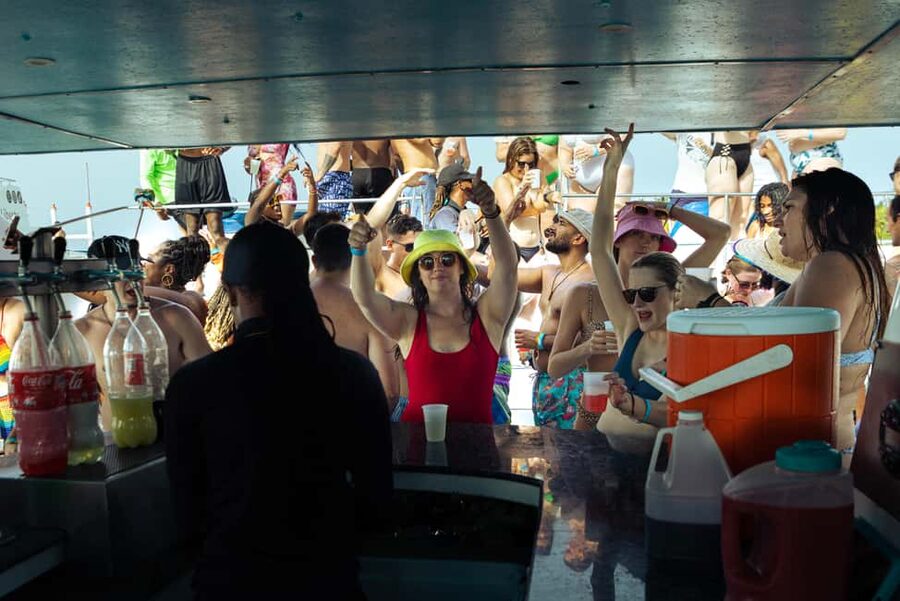 Punta Cana Party Boat (Adults only) - Open bar with four national cocktail choices, plus beer, juice, and sodas
