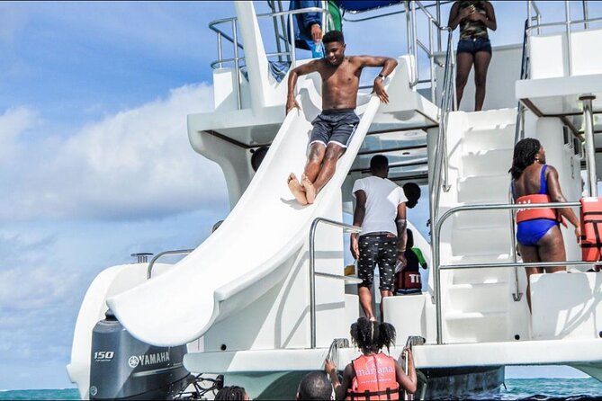 Punta Cana Party Boat (Only Adult) this Couple price - Key things I’d plan around