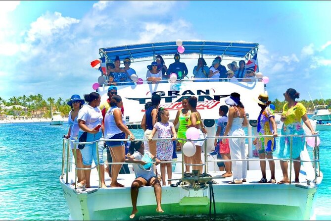 Punta Cana Party Boat (Only Adult) this Couple price - Punta Cana Party Boat for Couples: what makes it work