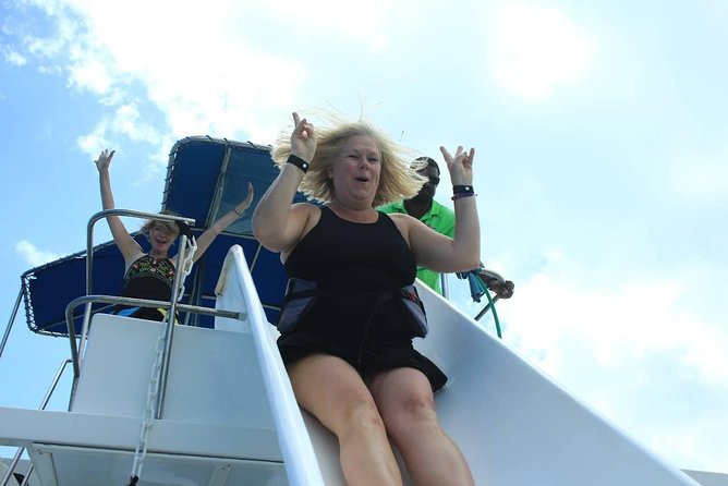Punta Cana Private Booze Cruise with Open Bar (10+ People) - Price and group math: who this cruise fits best