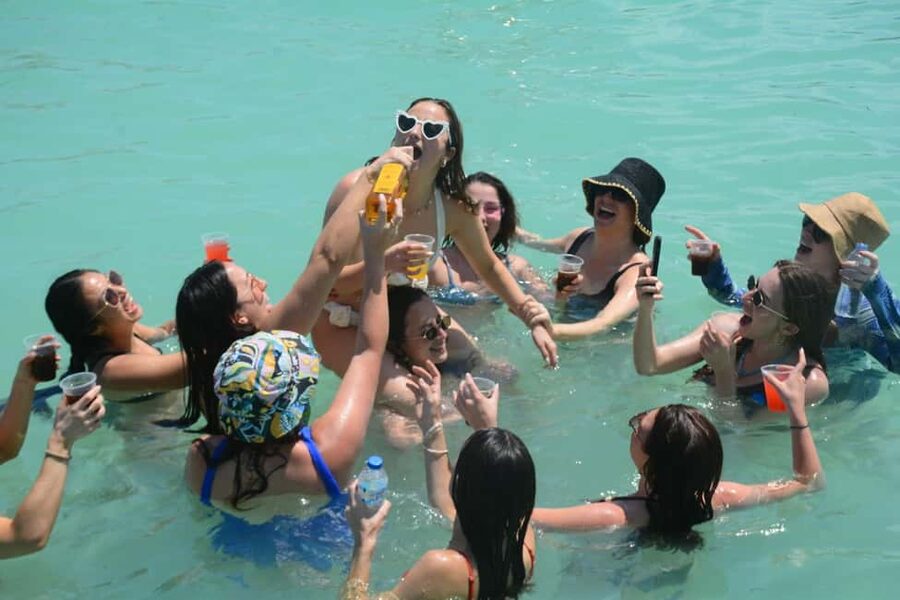 Punta Cana Private Catamaran Cruise, Open Bar & Snorkeling - Cruise Leg 1 and the Short Boat Time Before Snorkeling