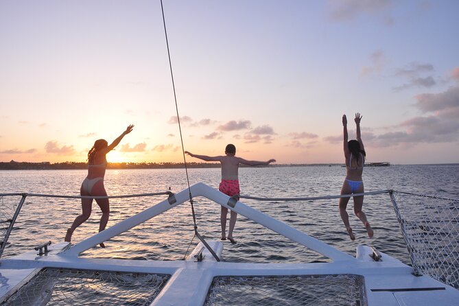Punta Cana Private Catamaran Cruise: Snorkeling, Beach & BBQ - Bathrooms, Cleanliness, and the Photo Factor