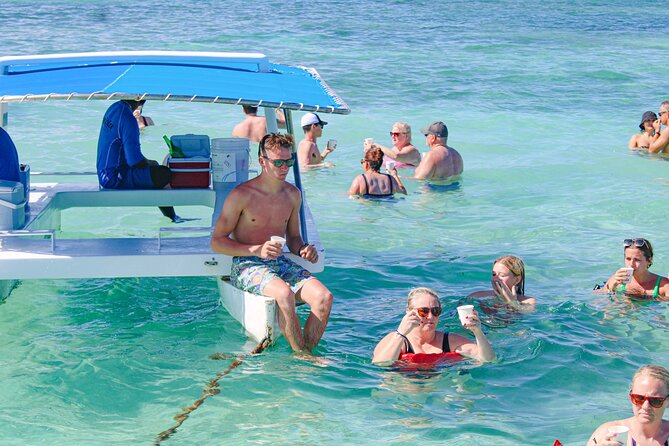 Punta Cana Private Cruise up to 10 people - Photos on Facebook and the Kind of Crew That Keeps It Easy