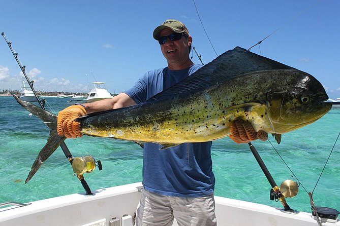 Punta Cana Private Fishing Charter on 39 Foot Boat with Bevarages - Drinks on board and the catch-to-dinner plan