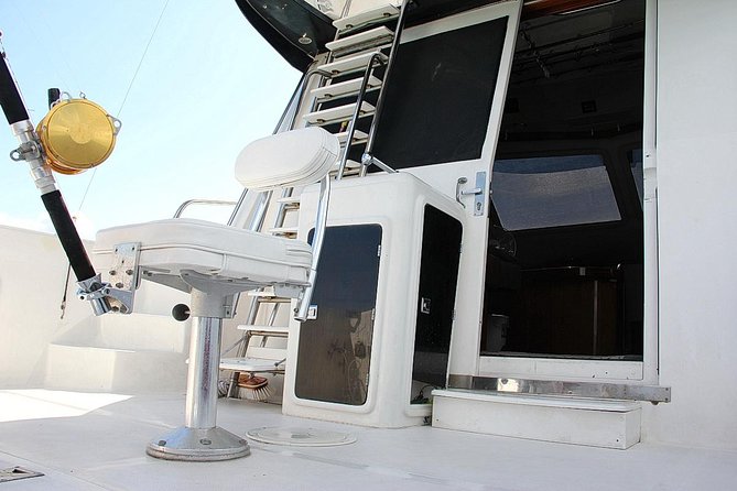 Punta Cana Private Fishing Charter on 39 Foot Boat with Bevarages - Timing reality: why your fishing hours can feel different