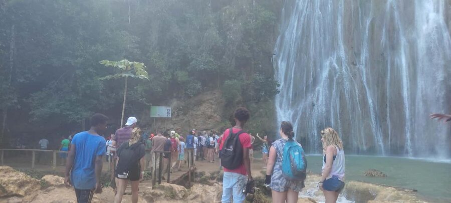 Punta Cana: Samaná Bay, Bacardí Island ^ El Limón Waterfall - What to bring, and what can ruin your day if you skip it