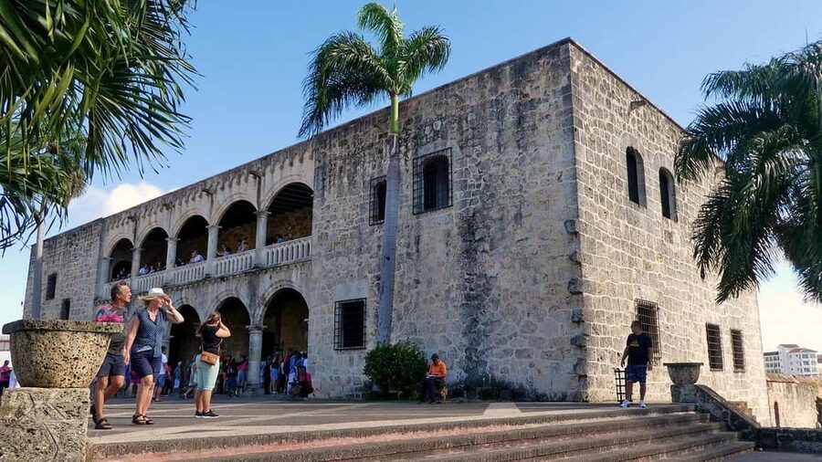 Punta Cana: Santo Domingo Private Day Trip - Alcázar de Colón and the museum stops: where the past gets personal