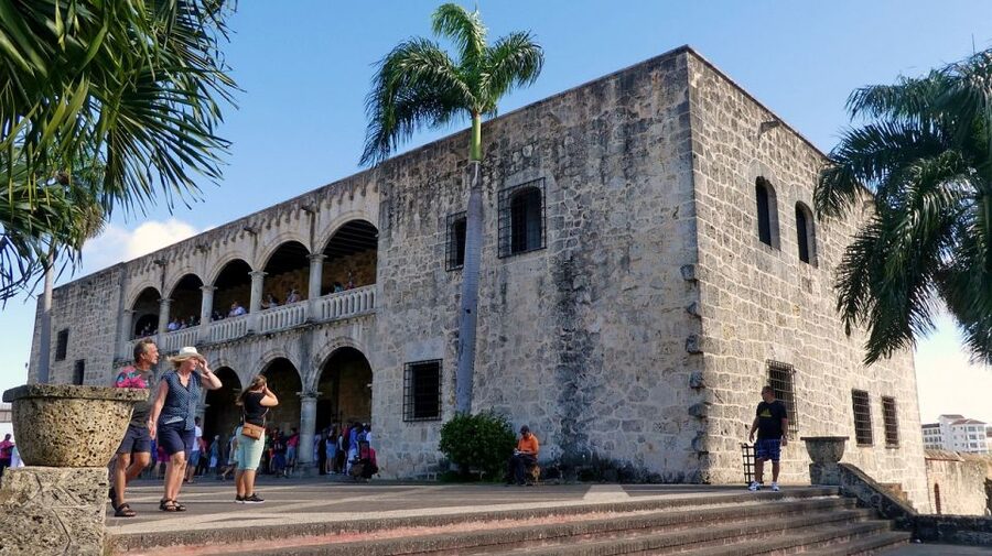 Punta Cana: Santo Domingo Private Day Trip - Faro a Colón: the big view that explains the city’s scale