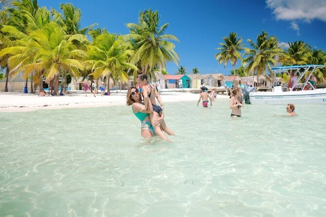 Punta Cana: Saona Island Catamaran Open Bar / Food Hotel Pickup - From Catamaran to the Natural Pool: Where the Water Gets Real