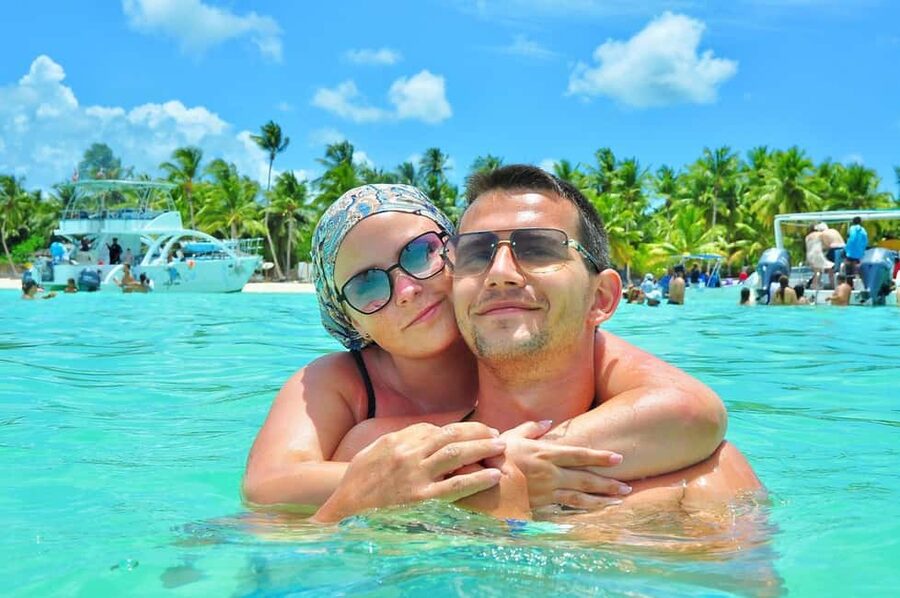 Punta Cana: Saona Island Catamaran Tour with Food & Open Bar - Saona Island Day Plan: How the 8 Hours Really Feel