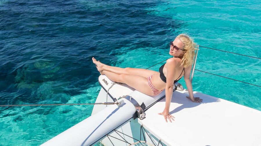 Punta Cana: Saona Island Catamaran Tour with Food & Open Bar - Natural Swimming Pool Stop: Make the Most of 30 Minutes