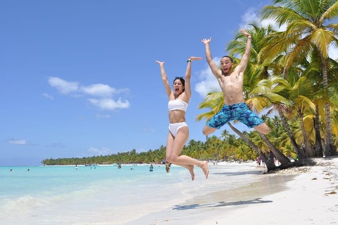 Punta Cana : Saona Island Day Tour - The Buffet Lunch and Open Bar: Included Food, Included Drinks, Real Value