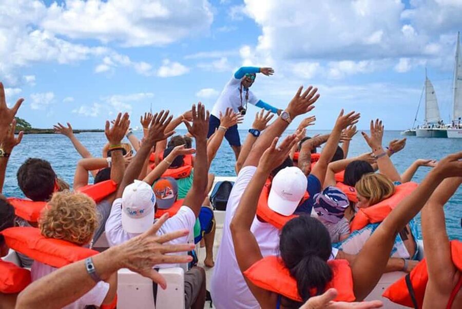 Punta Cana: Saona Island Day Tour and Catamaran Party - Transportation Between Spots: Why the Boat Mix Matters