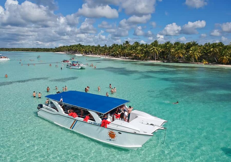 Punta Cana: Saona Island Full-Day All-Inclusive Boat Tour - Comfort, Safety, and Who Should Skip This Tour