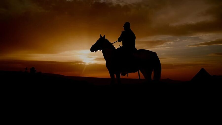 Punta Cana: Sunset Horseback Ride in Macao Beach and Forest - The shopping stop: a 15-minute souvenir reality check