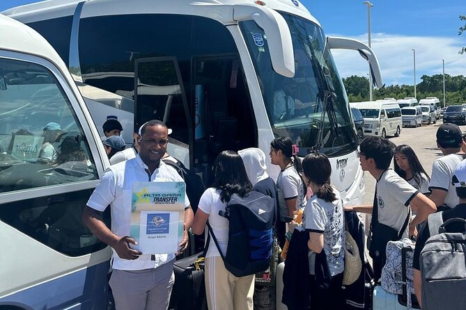 Punta Cana to La Romana Minivan Airport Transfers - Finding Your Driver Fast at PUJ (Terminal A or B)