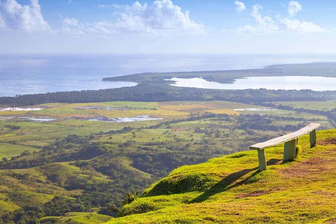 Round Mountain + Beach + Horse + Lunch - Montana Redonda, the red and yellow lagoons, and the 360-degree payoff
