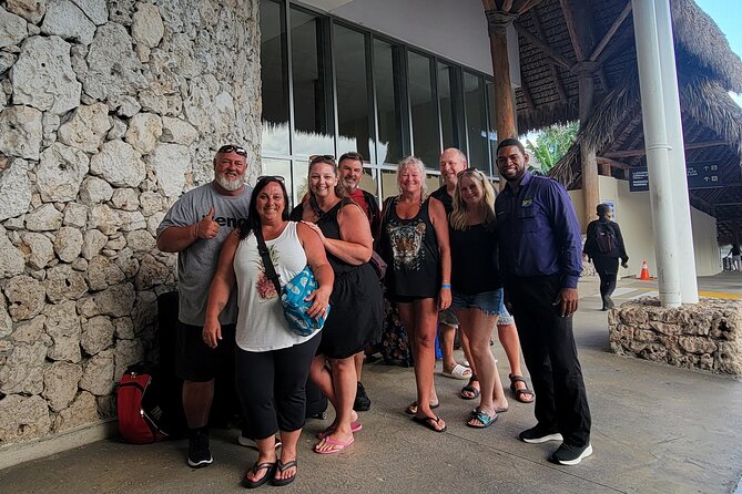 Round-Trip from Punta cana airport to Uvero Alto Hotels - Drop-Off at Your Uvero Alto Hotel Entrance
