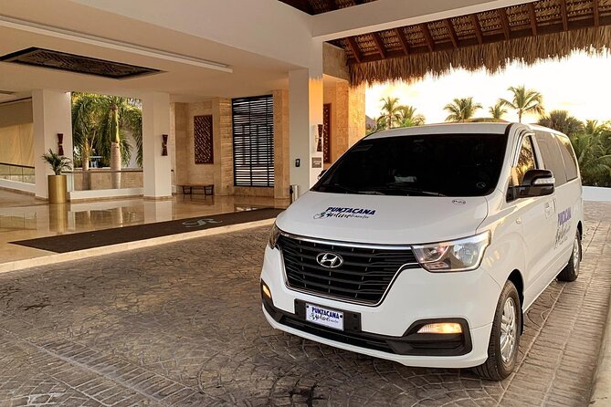 Roundtrip private transfer from punta cana airport to bavaro area - Driver quality: why Carlos keeps showing up in the good notes