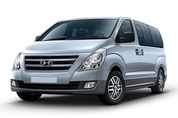 Royalton Punta Cana - Round Trip Shuttle - Punta Cana Airport - Comfort extras: drinks, professionalism, and small details that help
