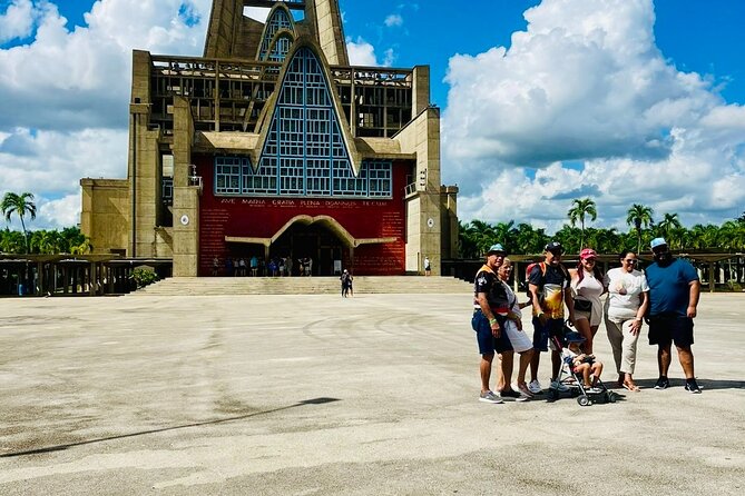 Safe transport and shuttle service in Punta Cana Dominican Rep. - The Drivers: Friendly, Communicative, and Actually Helpful