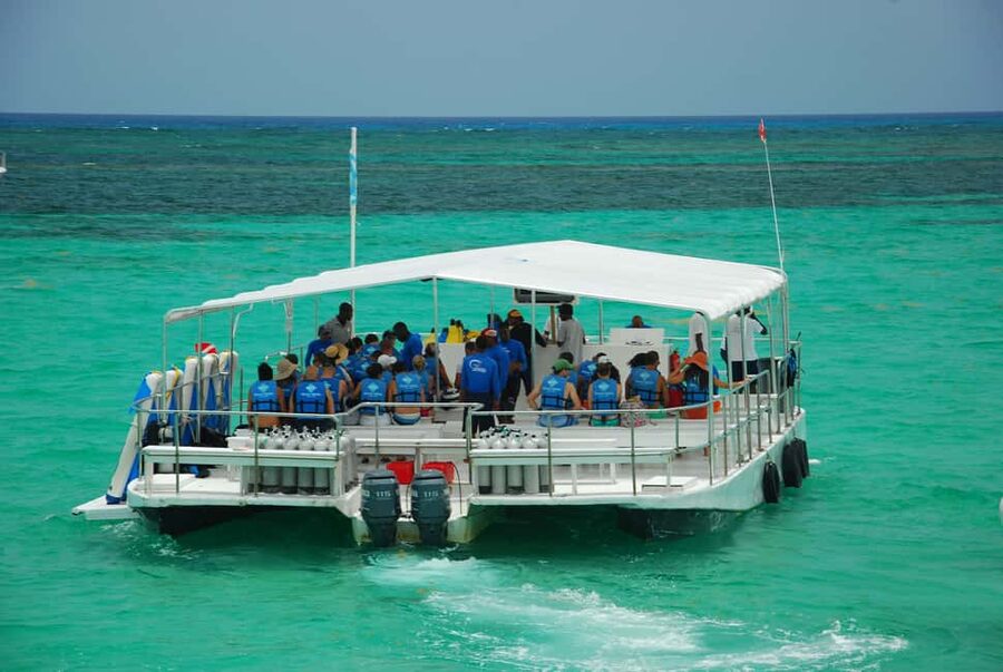 Sailing Splash Tour Speedboat, Snorkel, and Catamaran - What to bring, what to wear, and what to avoid