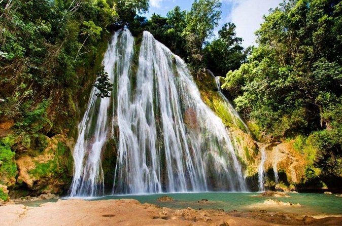 Samana+Baracardi Island Tour And Lemon Jump From PUJ - Heading toward Bacardi Island for lunch and beach time