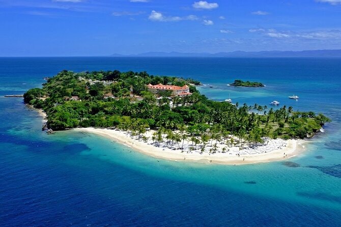 Samaná El Limón Waterfall and Isla Cayo Levantado from Punta Cana - Down to Samaná, Then Cayo Levantado for Swim and Relax