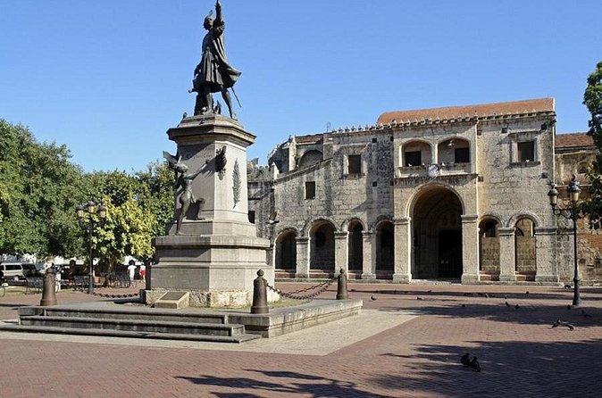 Santo Domingo - Stop 4: Alcázar de Colón, the One Entrance You May Need to Pay