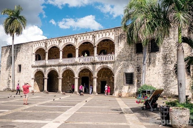 Santo Domingo Sightseeing Tour - Monasterio de San Francisco and the World Heritage angle