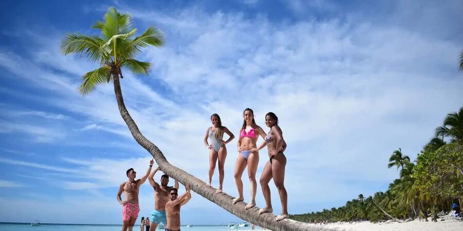 Saona Exclusive Catamaran – Small Group Experience - Natural Pool Swim: Starfish Photos, Clear Water, and the One Rule That Matters