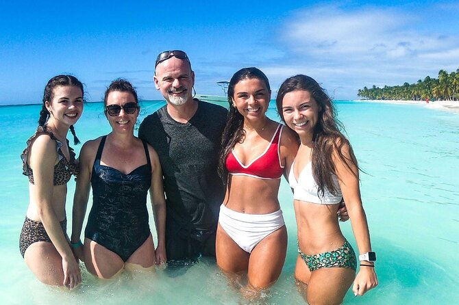 Saona Island Adventure From Punta Cana With Lunch and Transportation - The return catamaran party: music, dancing, snacks, and unlimited drinks