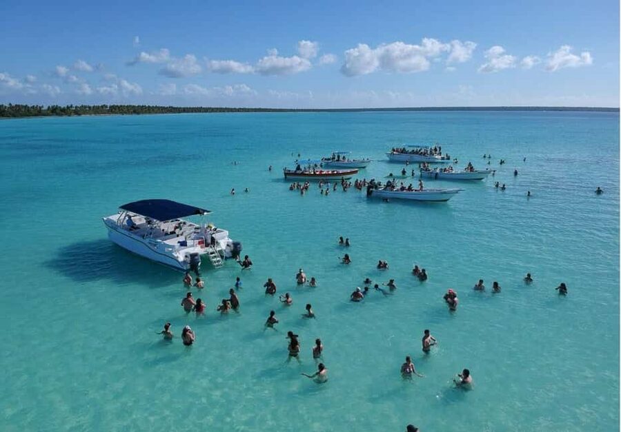 Saona Island all day with lunch and open bar departing from Punta Cana - Getting to Bayahibe: the transfer and safety briefing pace