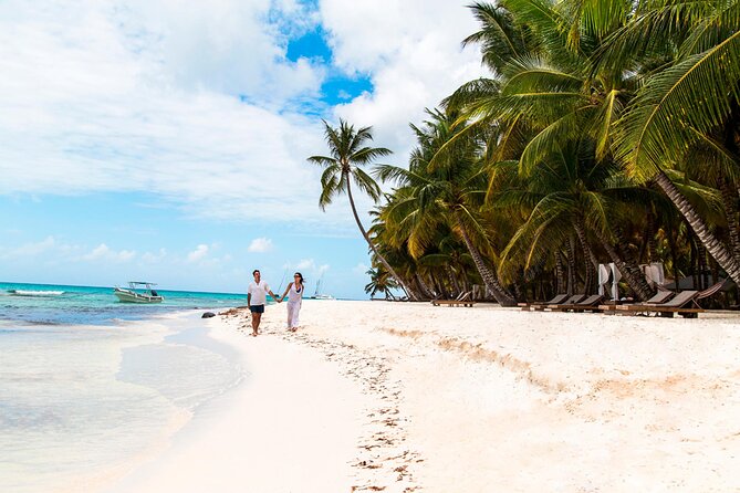 Saona Island Catamaran Adventure with Free Food and Transportation - Saona in one long day, what the 8:00 am plan really means