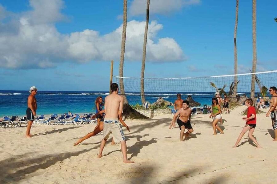 Saona Island: Catamaran/Speedboat Tour to a Dream Beach - Best fit: who this Saona day works for