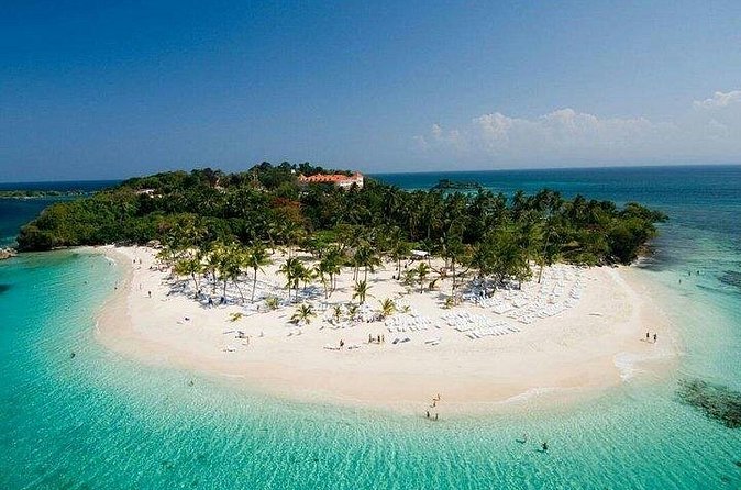 Saona Island Private +8 People Platinum Transfer - Beach Lunch on Saona With Lobster: The Best Part of the Scale-Up