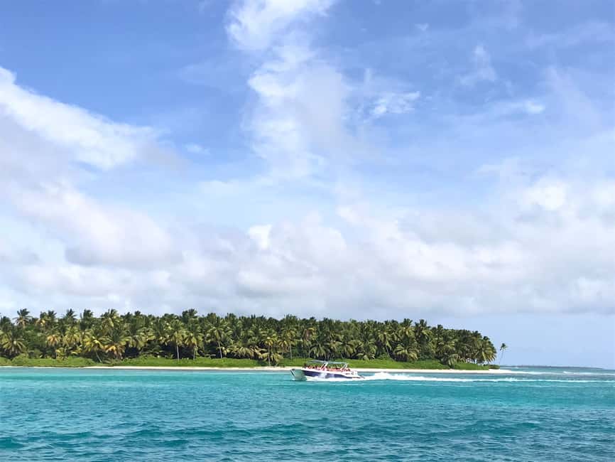 Saona Island Tour All Inclusive Speedboat and Catamaran - Saona Island in one packed, beach-first day
