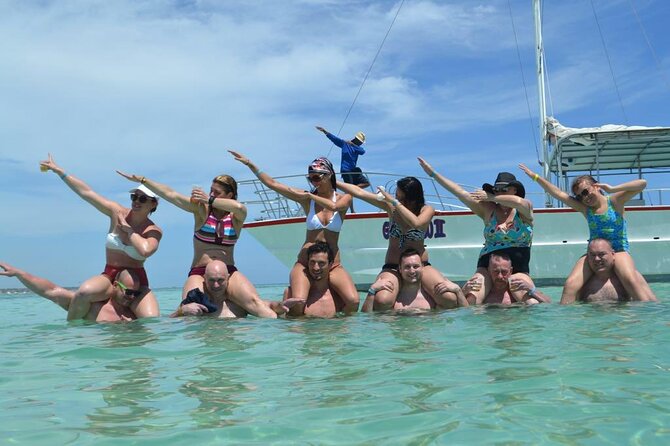 Saona Island Tour Catamaran Buffet Lunch & Full Day Trip - Morning logistics from Punta Cana: pickup, bus, and the Bayahibe handoff