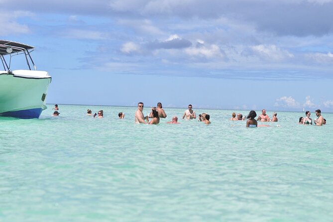 Saona Island Tour in Punta Cana - Saona Island beach time: buffet lunch and classic island pace