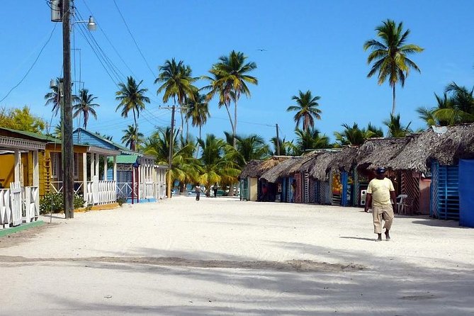 Saona Island VIP Full Day All Inclusive Excursion - Canto de la Playa: private beach buffet time you’ll feel in your stomach
