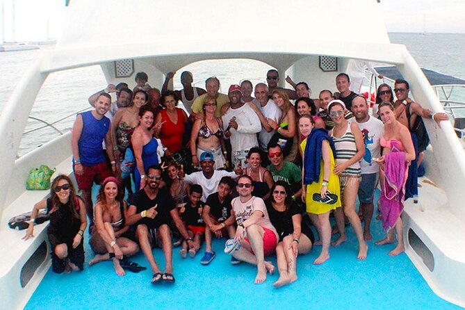 Saône Island from Punta Cana Catamaran, Natural Pool and Lunch - Natural Pool Stop at Bayahibe: Swim Time Plus Open Bar
