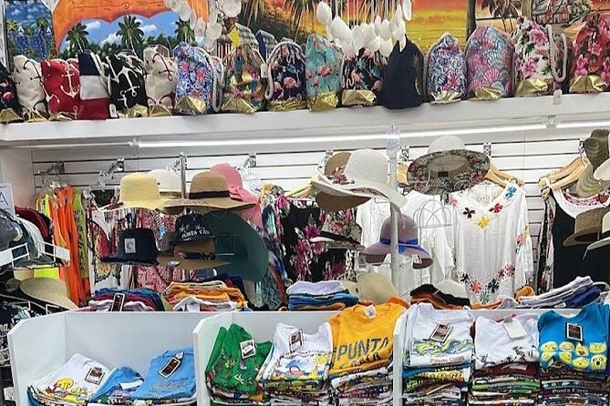Shopping or souvenirs in Plaza Bávaro - Key things to know before you go