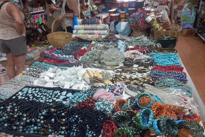 Shopping or souvenirs in Plaza Bávaro - Small Details That Can Make or Break Your Day